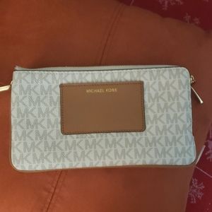 Michael Kors wristlet